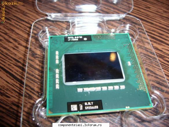 procesorul a fost scos de pe un laptop , este in perfecta stare de nu este quad core + 4 unitati ht,
